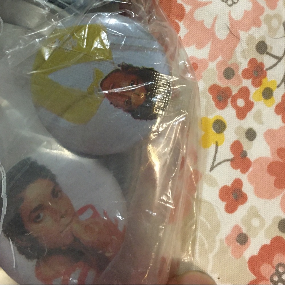 2 Michael Jackson 1980s VTG old school classic Black MJ lapel pins